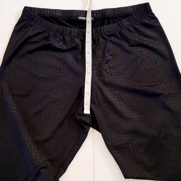 NWOT Reptile Print leggings - Picture 4 of 8